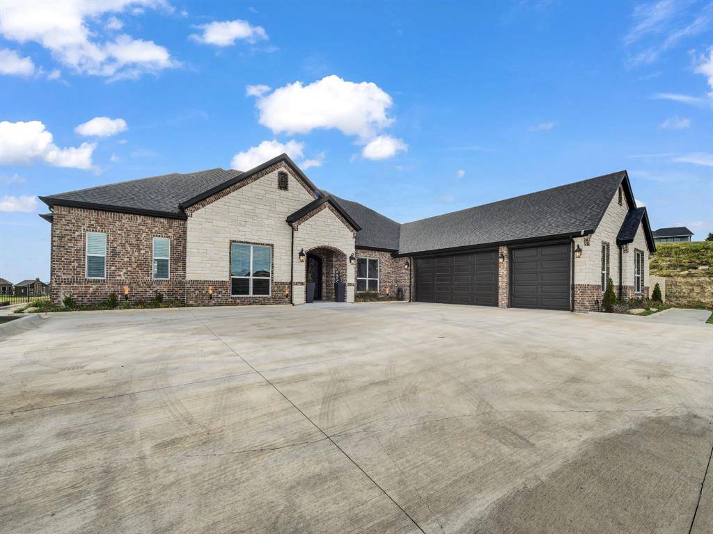 162 Pinnacle Peak Lane, Weatherford, TX 76087