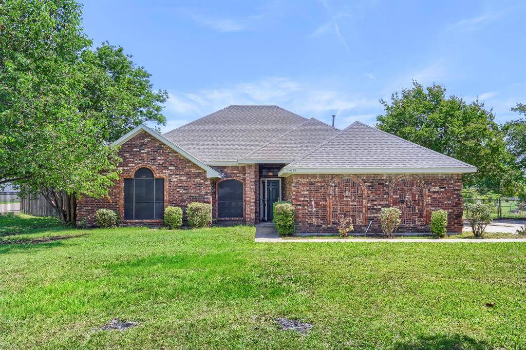 16018 University Drive, Forney, TX 75126