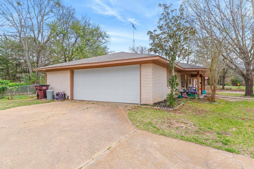 700 Amy Street, Canton, TX 75103