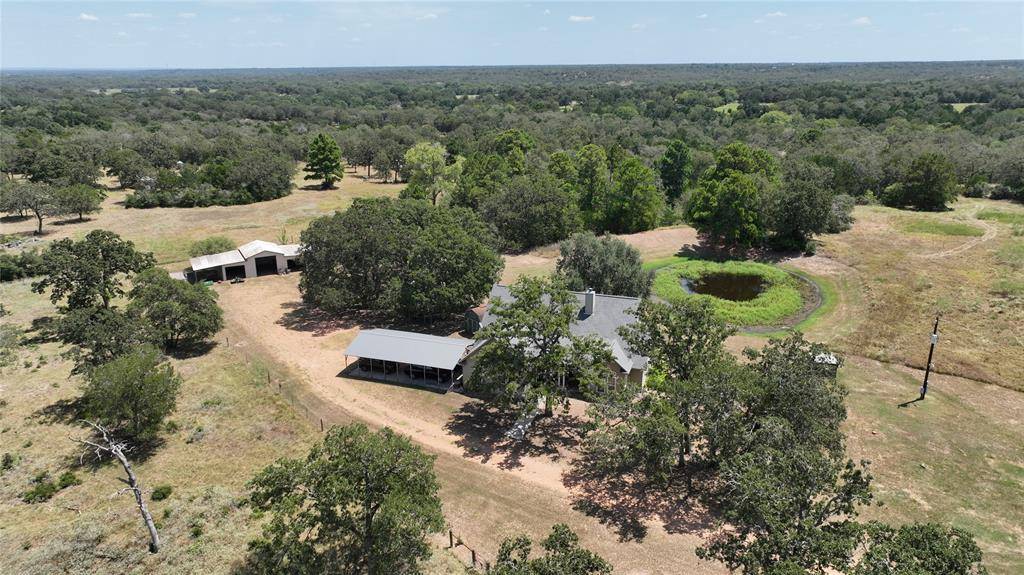 213 Joe Cole Lane, Smithville, TX 78957