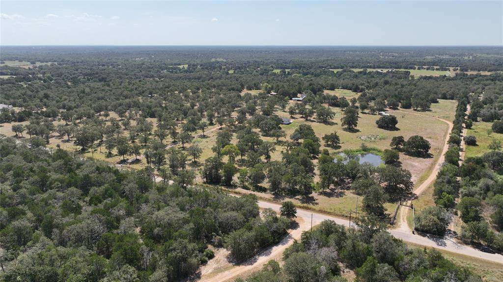 213 Joe Cole Lane, Smithville, TX 78957