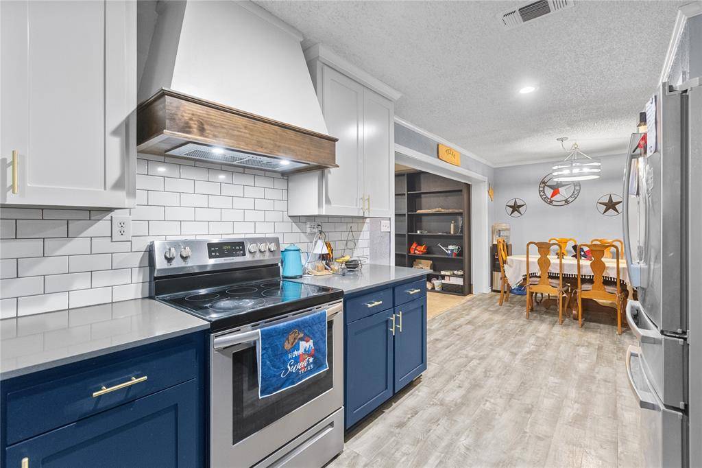454 County Road 1485, Bogata, TX 75417