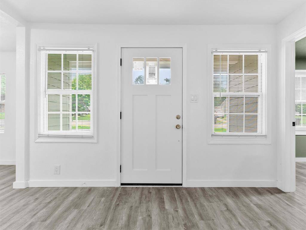 1008 Schieffer Avenue, Fort Worth, TX 76110