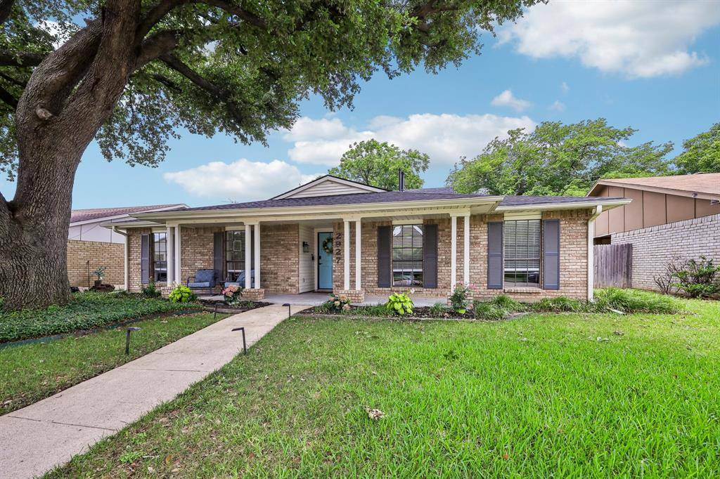 2927 Winterberry Drive, Carrollton, TX 75007
