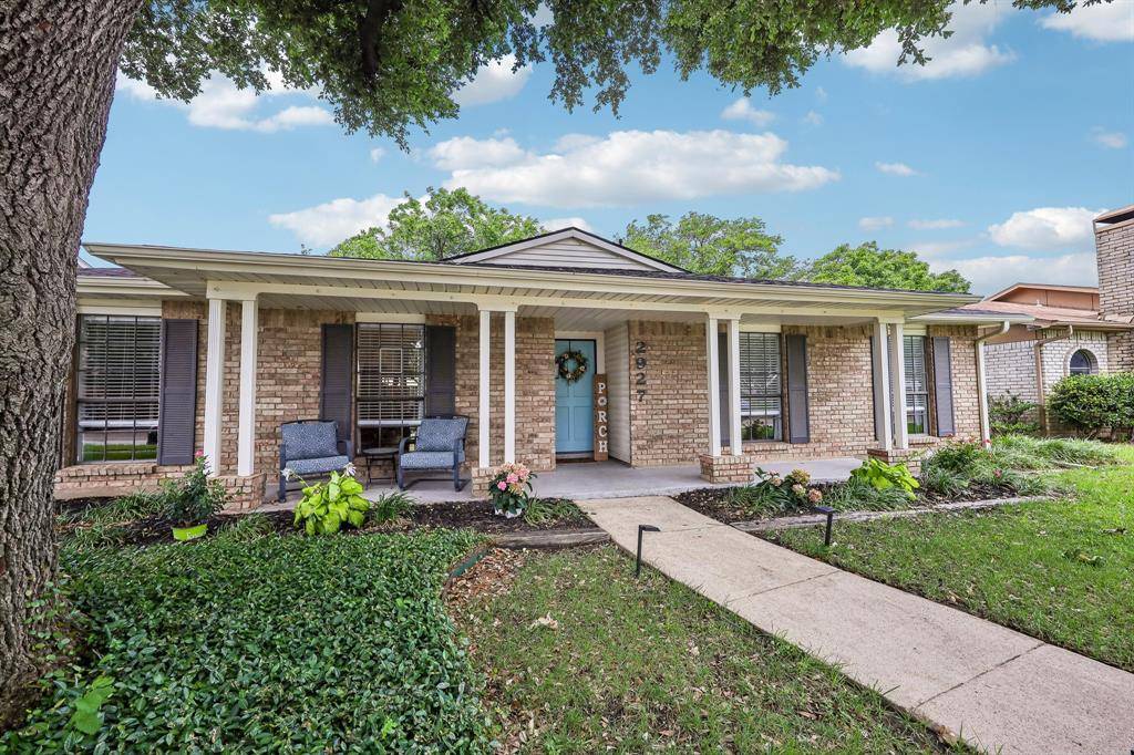 2927 Winterberry Drive, Carrollton, TX 75007