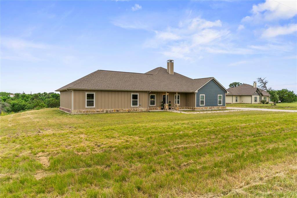 139 Kriston Lane, Springtown, TX 76082