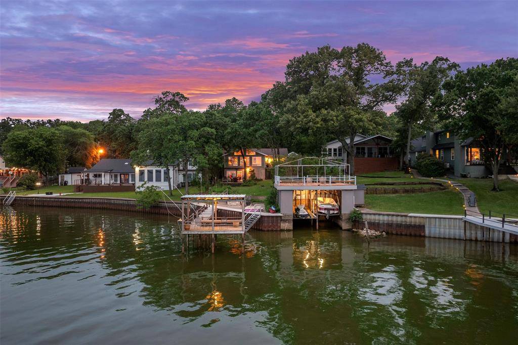 201 Edythe Dee Lane, Mabank, TX 75156