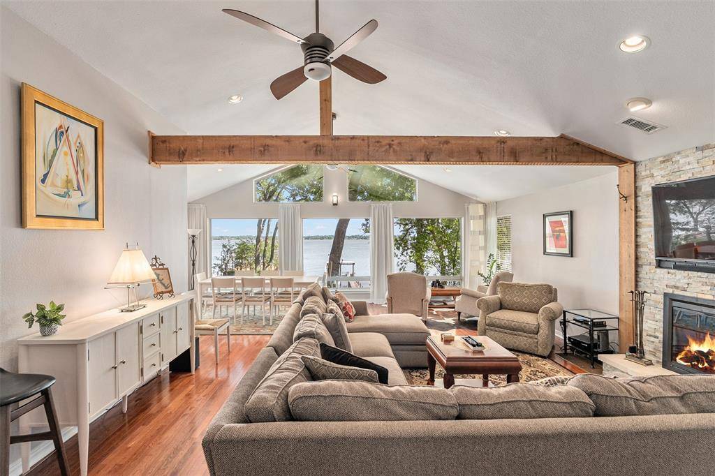 201 Edythe Dee Lane, Mabank, TX 75156