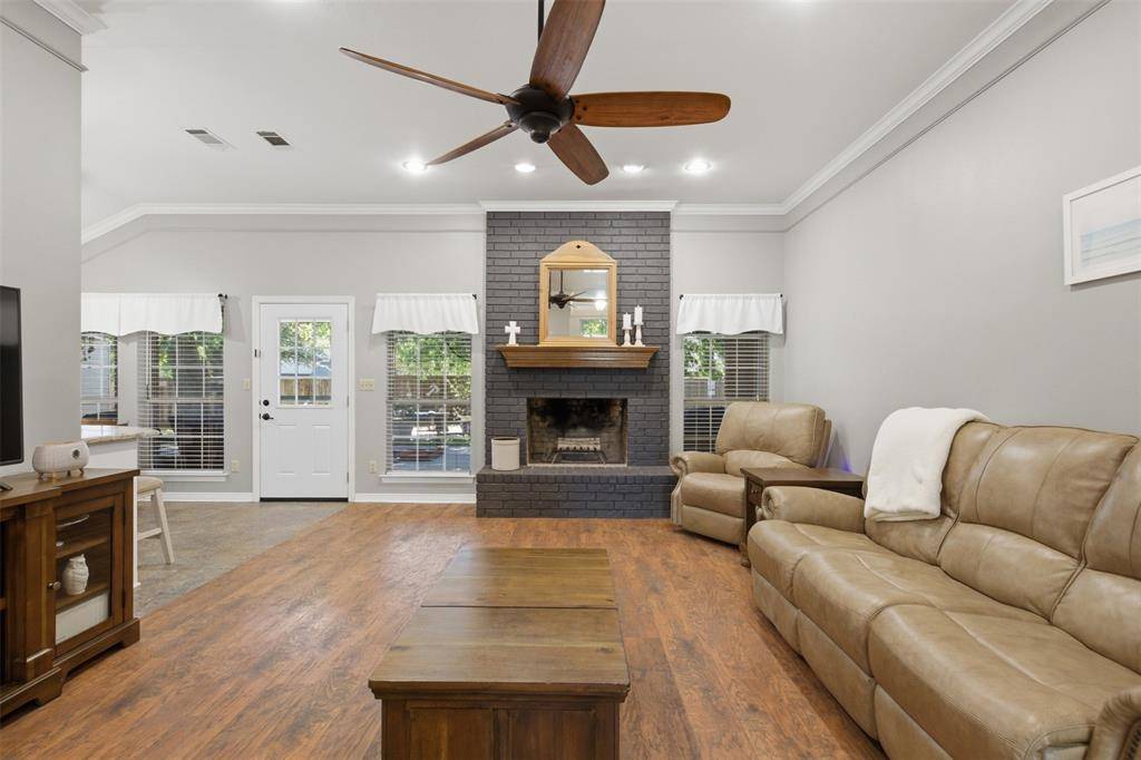 2505 Hillview Court, Denton, TX 76209