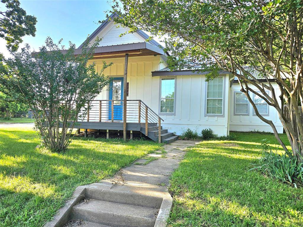 1029 W Shepherd Street, Denison, TX 75020