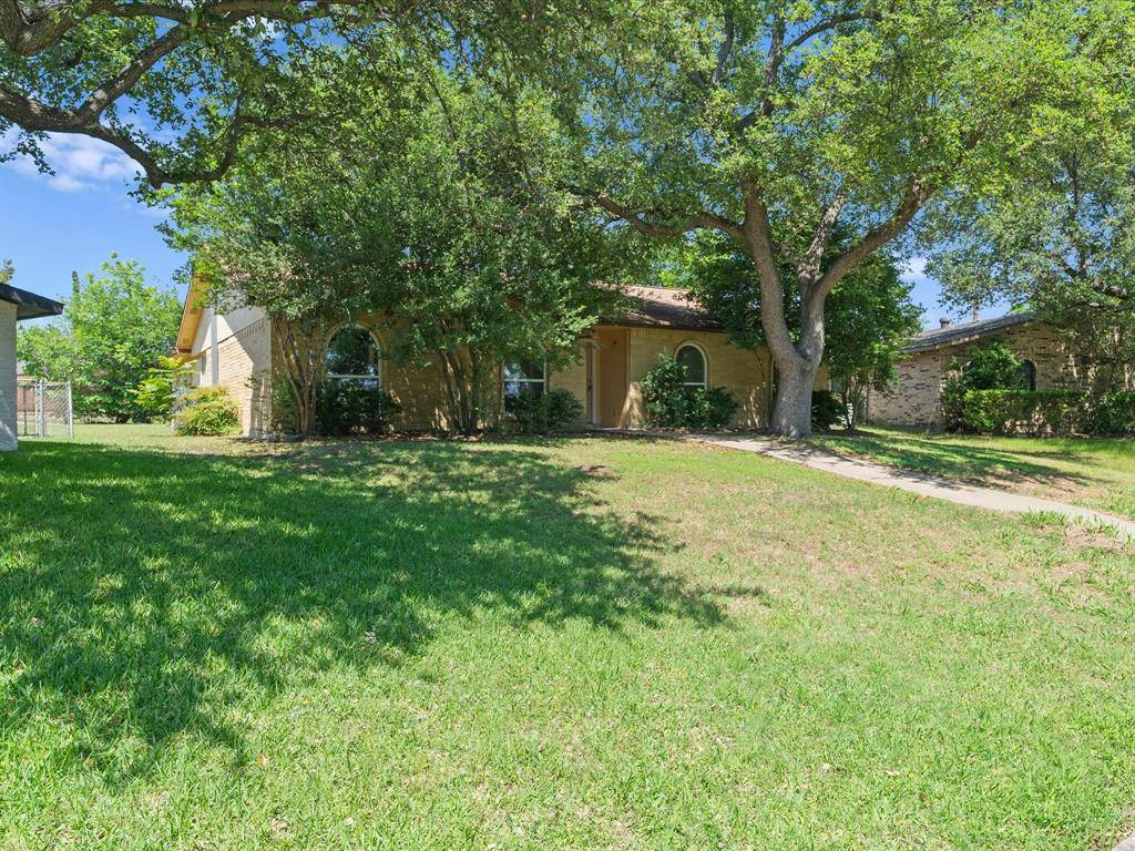 2039 Chestnut Road, Carrollton, TX 75007
