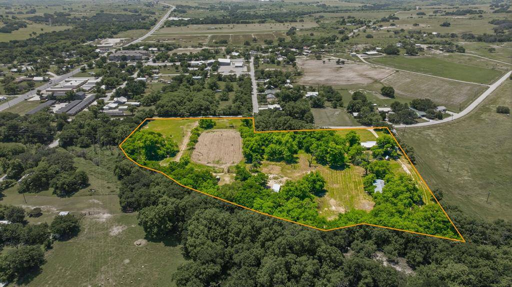1105 Indian Creek Drive, Comanche, TX 76442
