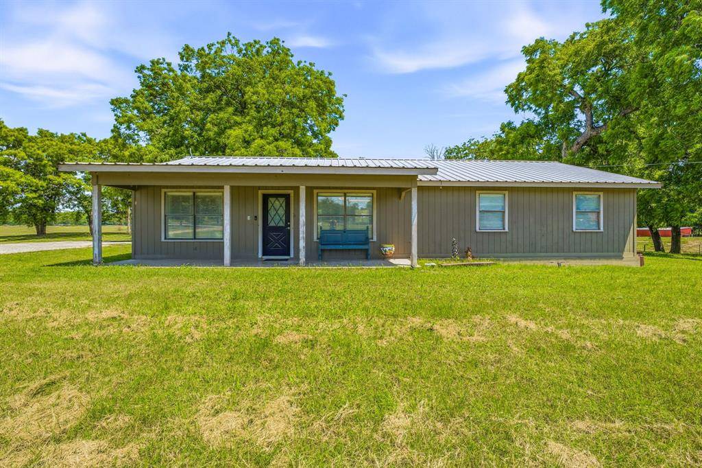 1105 Indian Creek Drive, Comanche, TX 76442