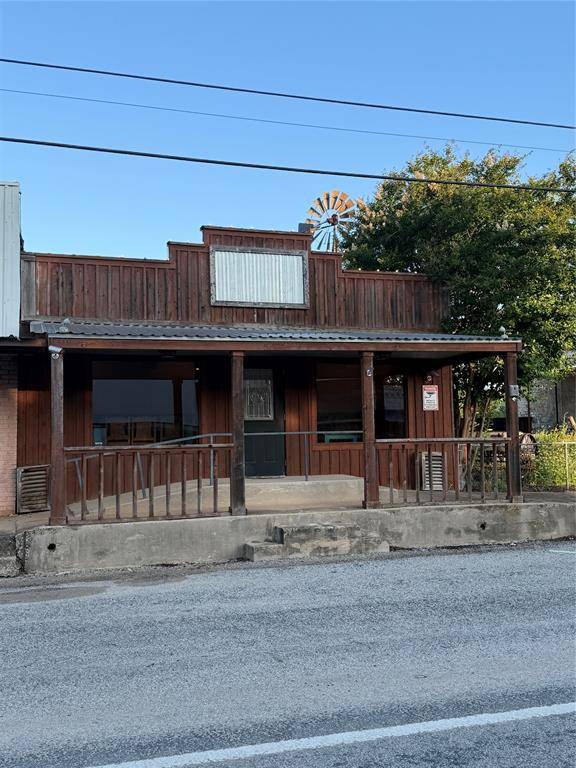 708 Main St, Blanket, TX 76432