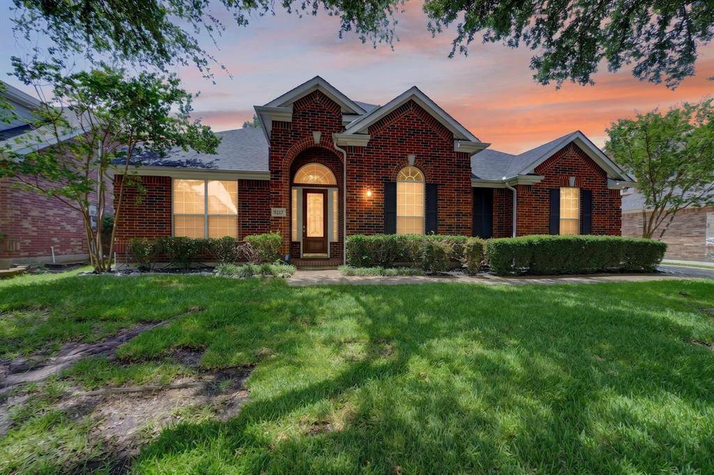 9217 Royal Burgess Drive, Rowlett, TX 75089