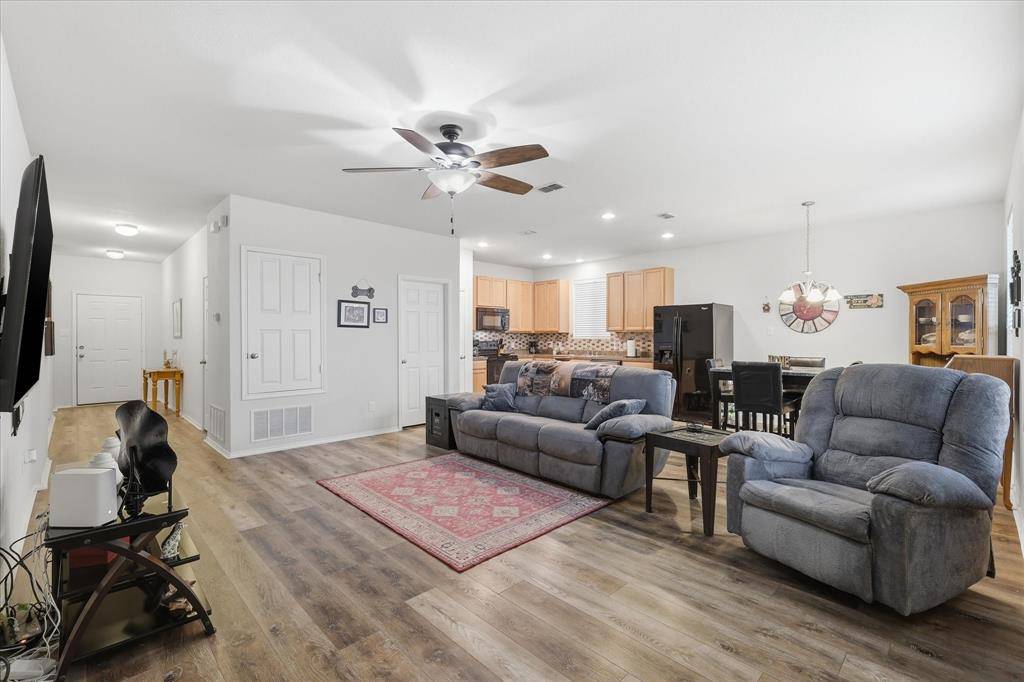 1805 Megan Creek Drive, Little Elm, TX 75068