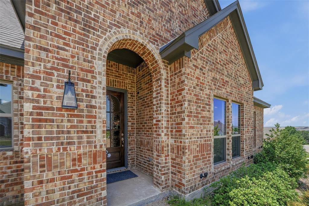 8110 Spanish Hills Drive, Benbrook, TX 76126