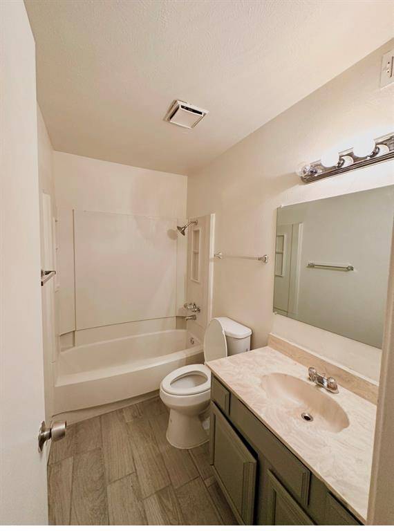 4472 Chaha Road #104, Garland, TX 75043