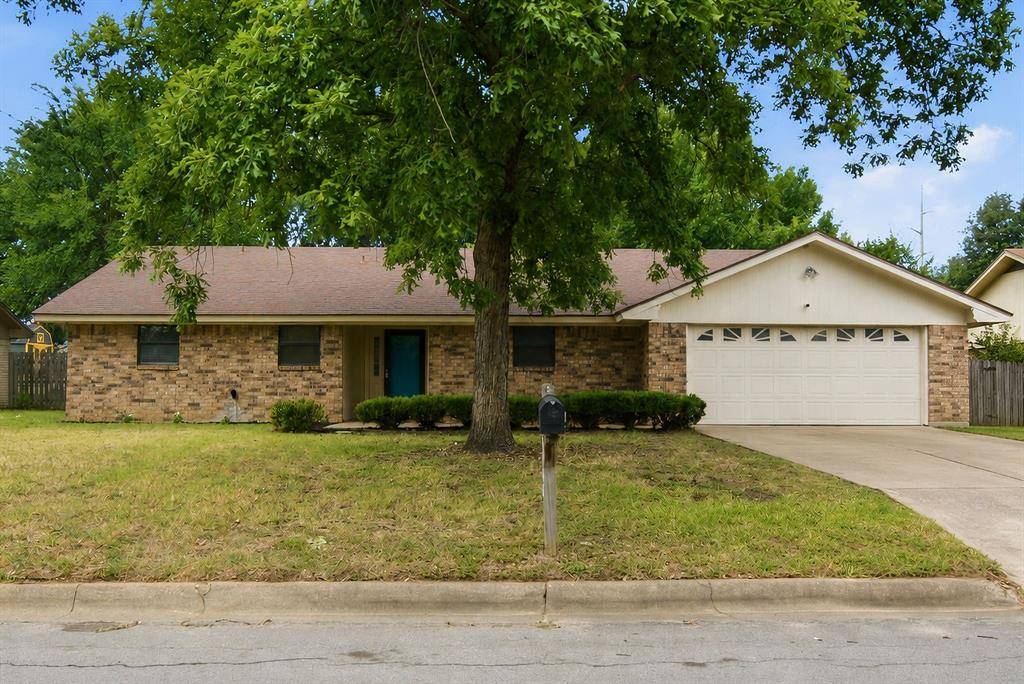 1408 Inglewood Drive, Stephenville, TX 76401