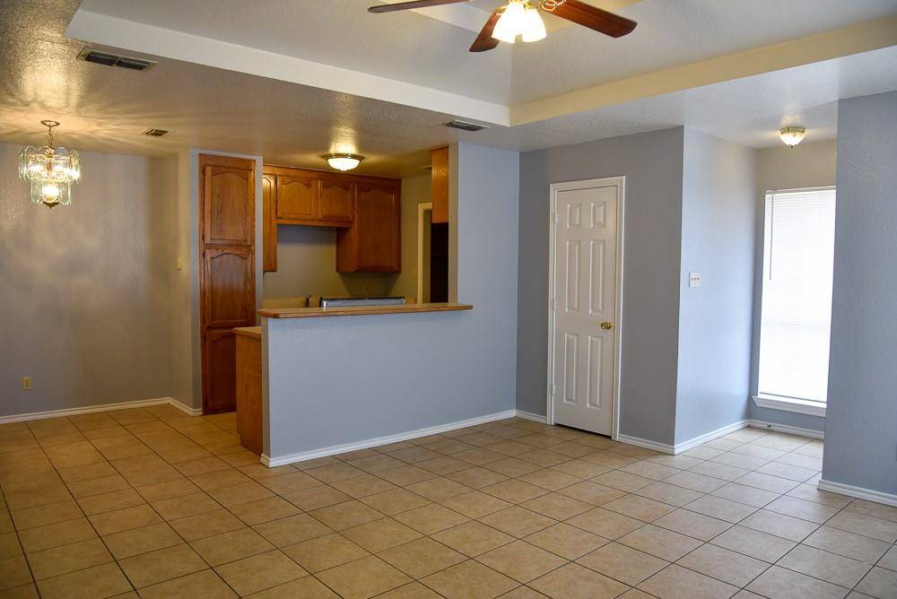 602 Crestridge Court #B, Decatur, TX 76234