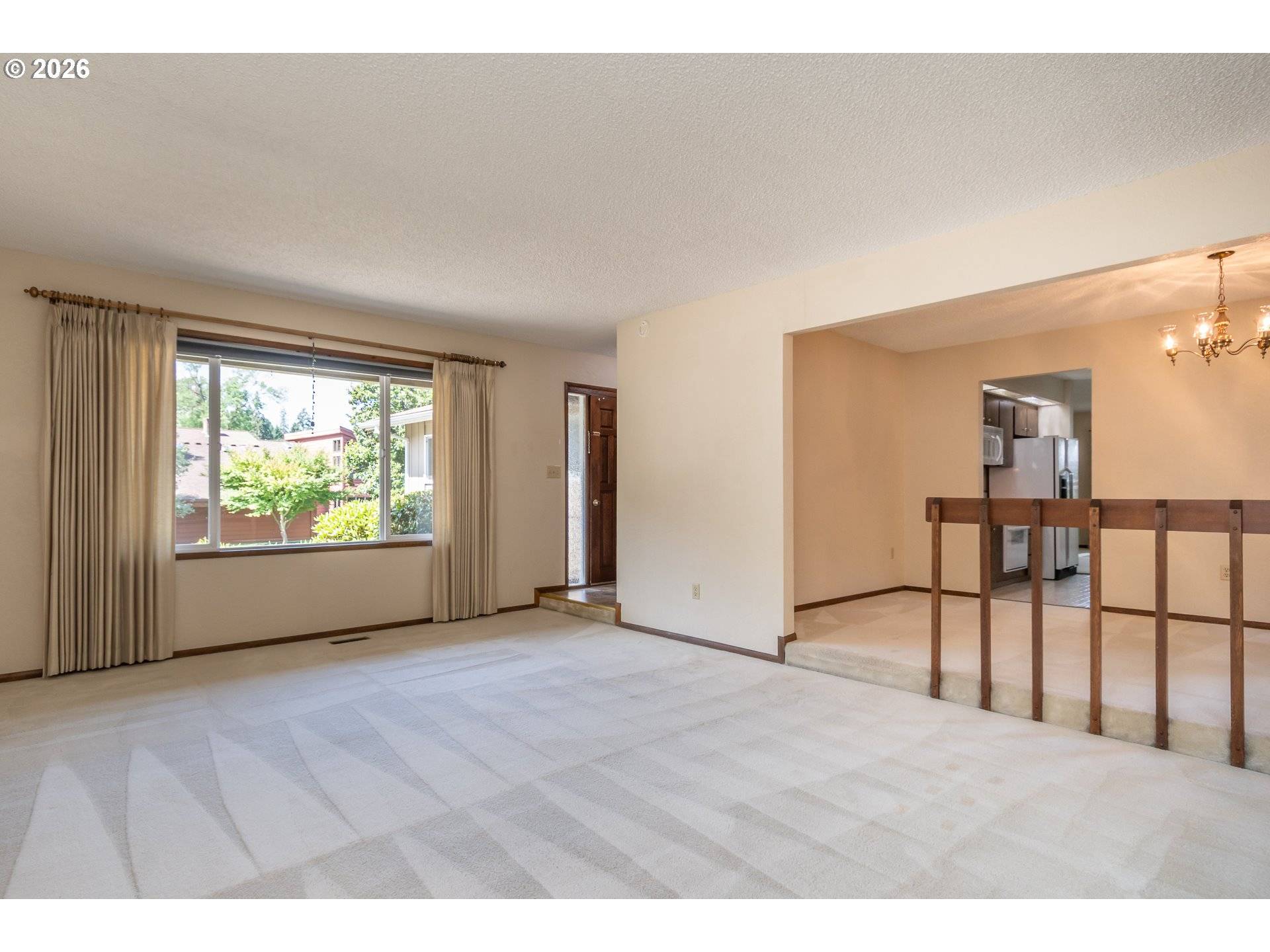 209 NORTH RIVER DR, Roseburg, OR 97470