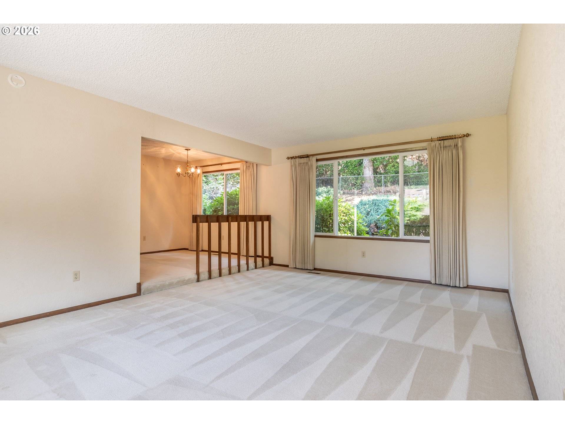 209 NORTH RIVER DR, Roseburg, OR 97470