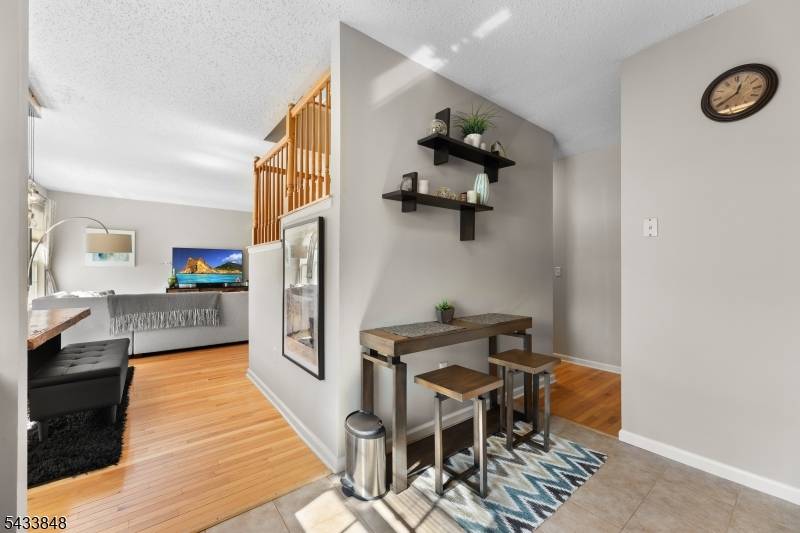 65 Hancock Dr, Morris Twp., NJ 07960