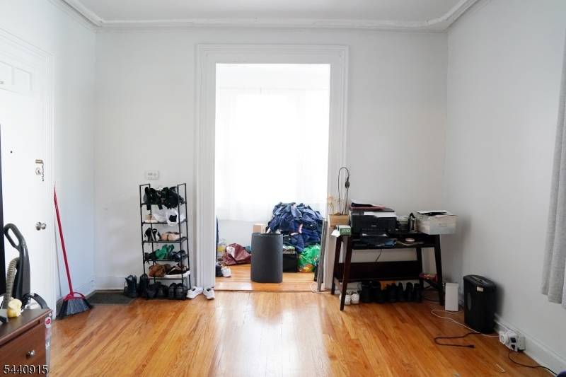 73 Hadley Ave, Clifton City, NJ 07011