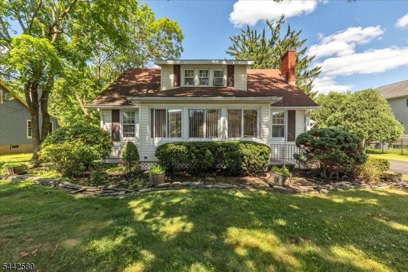 39 Norwood Dr, Long Hill Twp., NJ 07933