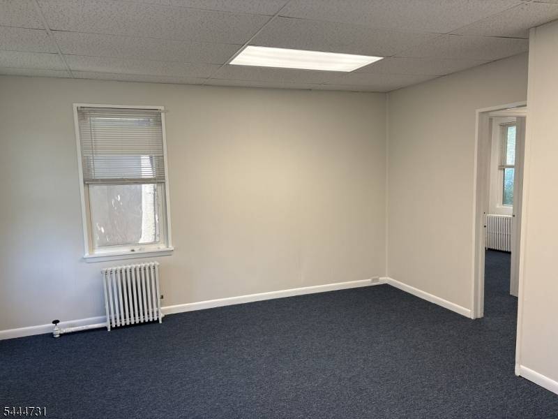 7 E High St, Somerville Boro, NJ 08876