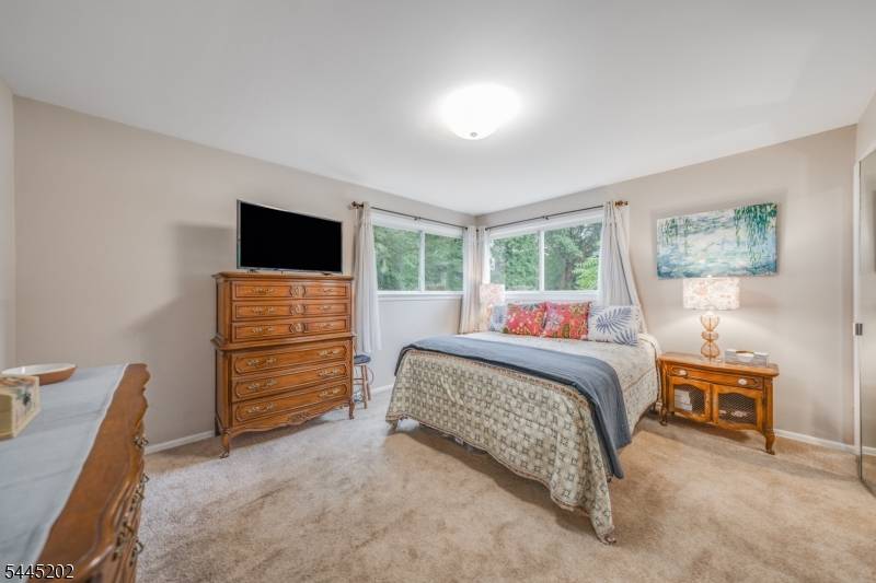 61 Glenwood Rd, Fanwood Boro, NJ 07023