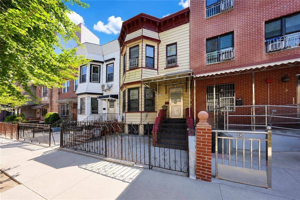 762 50th ST, Brooklyn, NY 11220