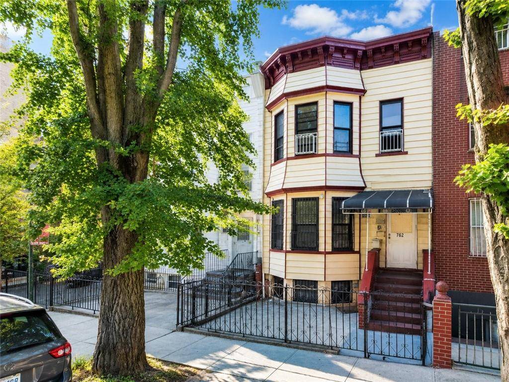 762 50th ST, Brooklyn, NY 11220
