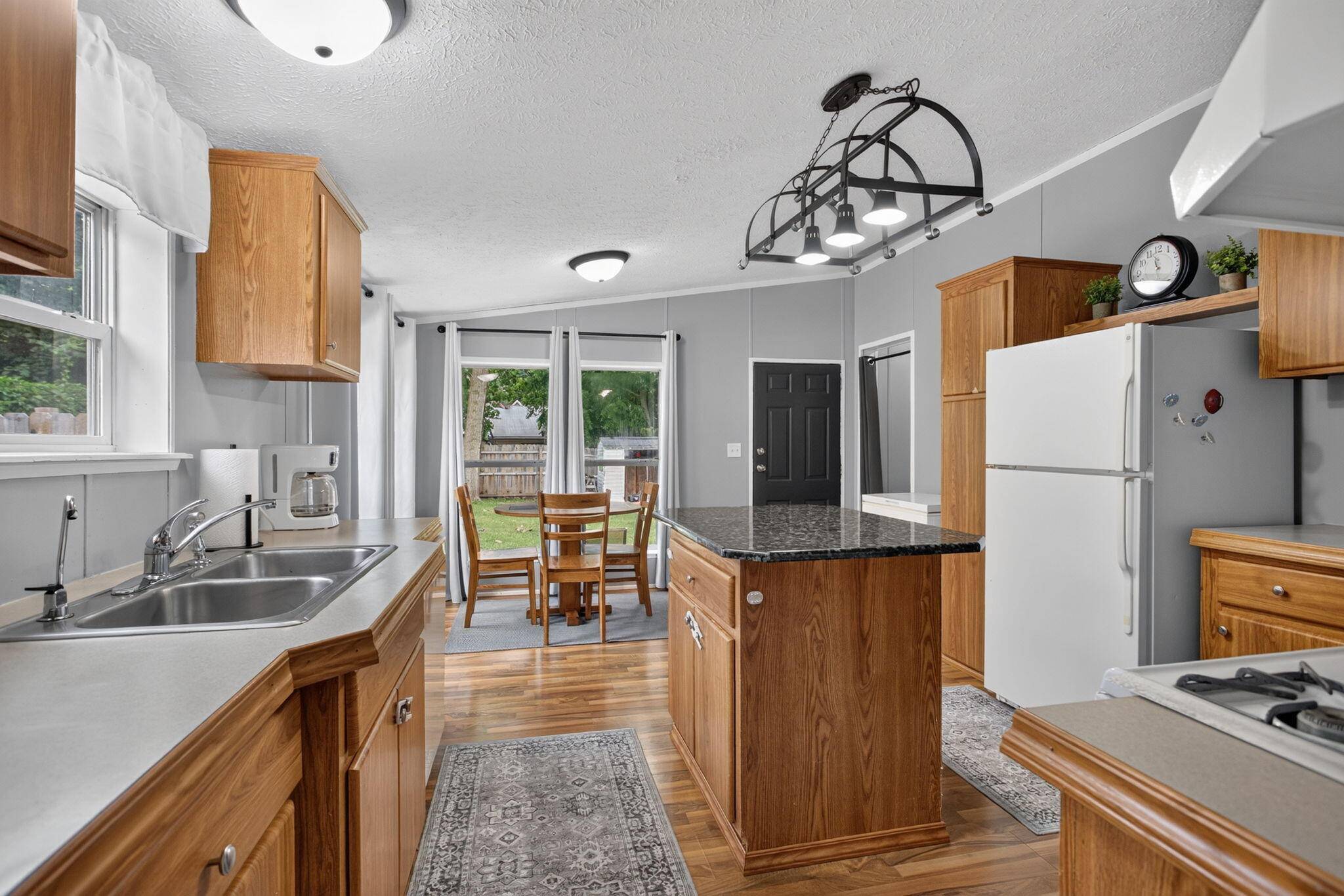 216 N Grinnell ST, Jackson City, MI 49202