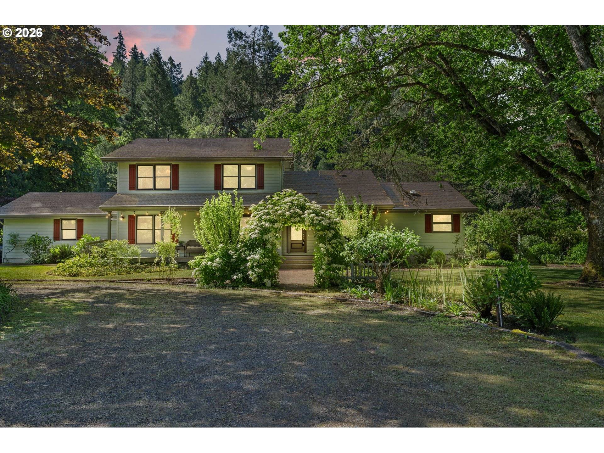 42086 HOLDEN CREEK LN, Springfield, OR 97478