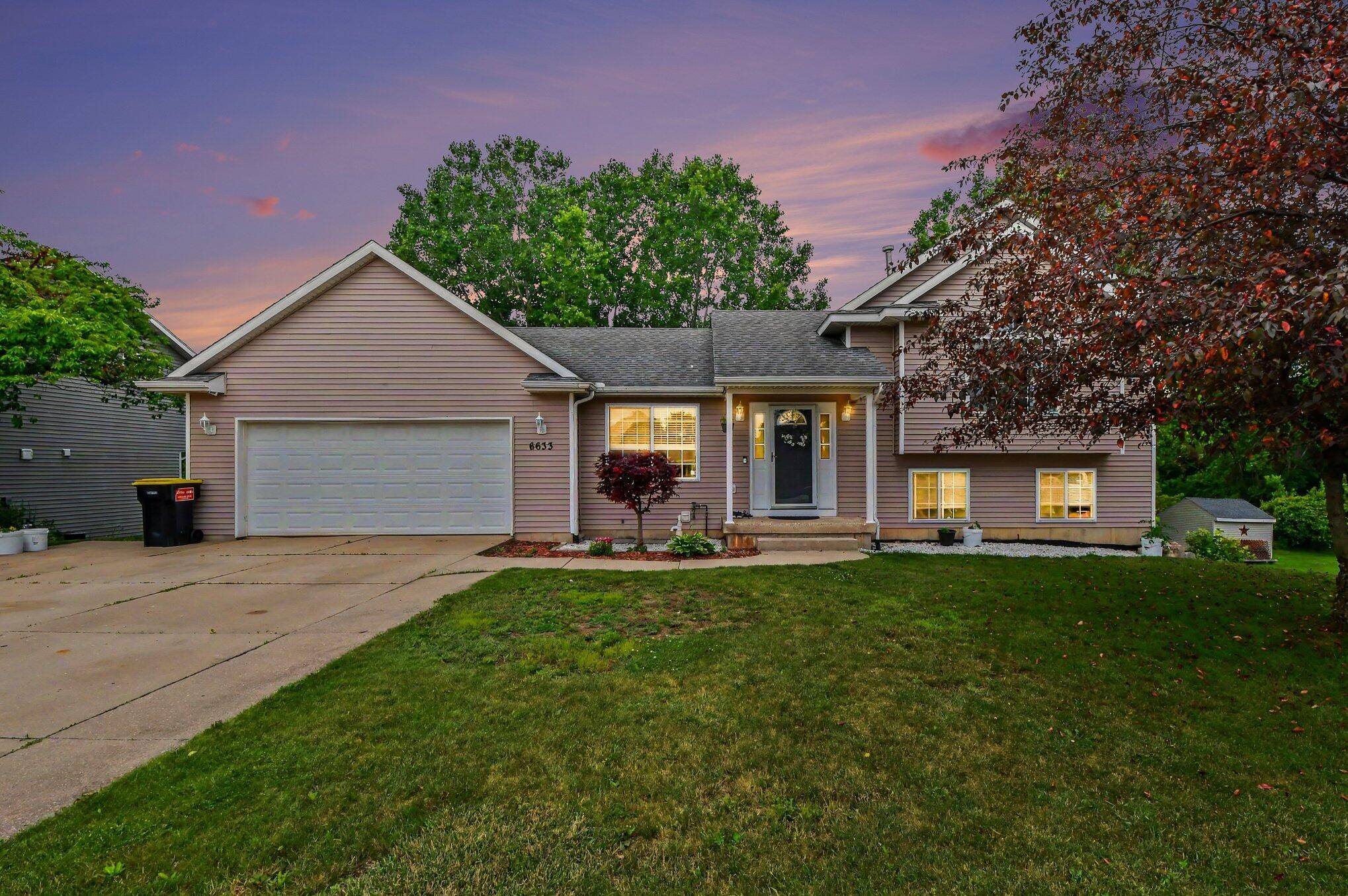 6633 Rye Grass CT SE, Gaines Twp, MI 49508