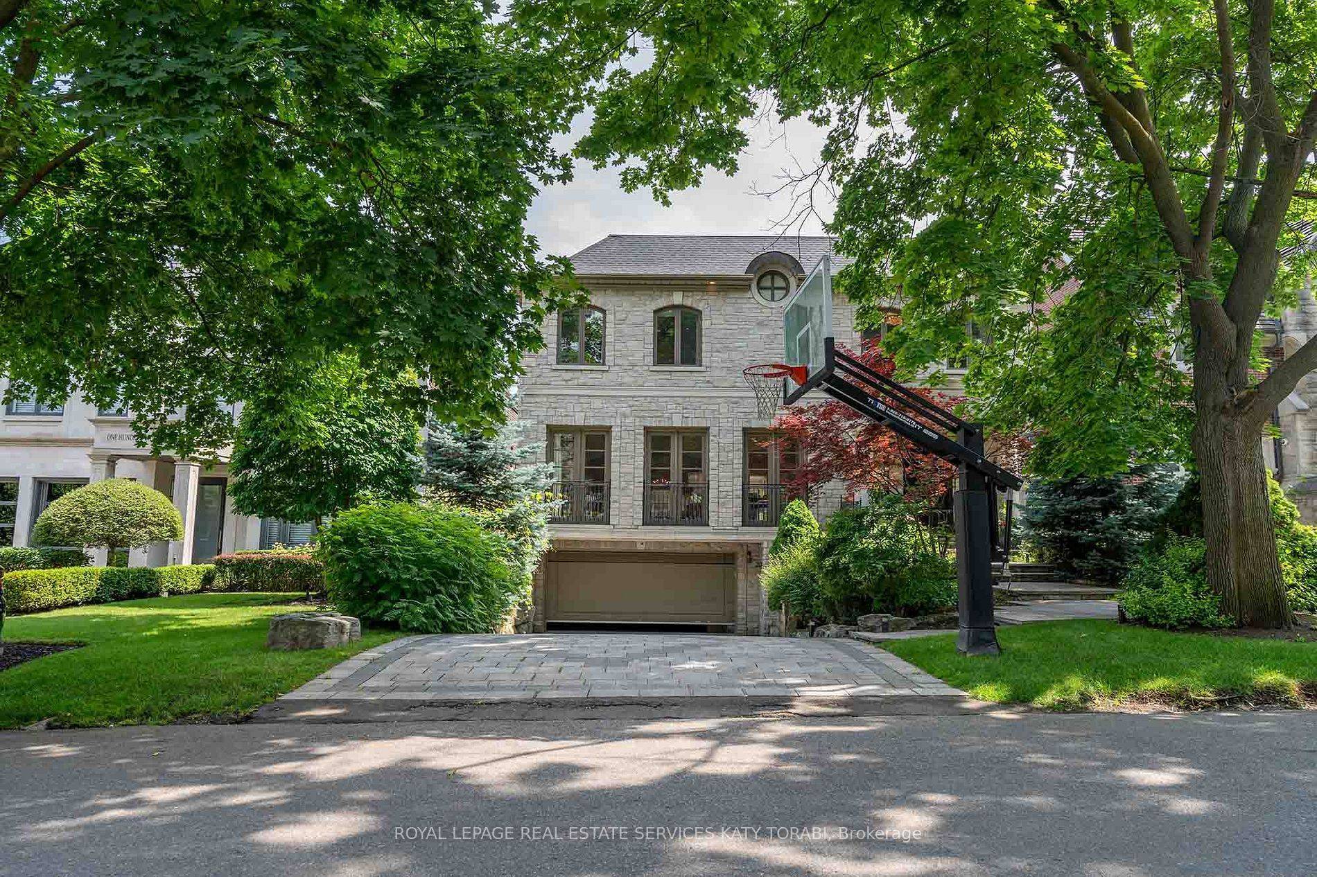 135 Buckingham AVE, Toronto C12, ON M4N 1R5