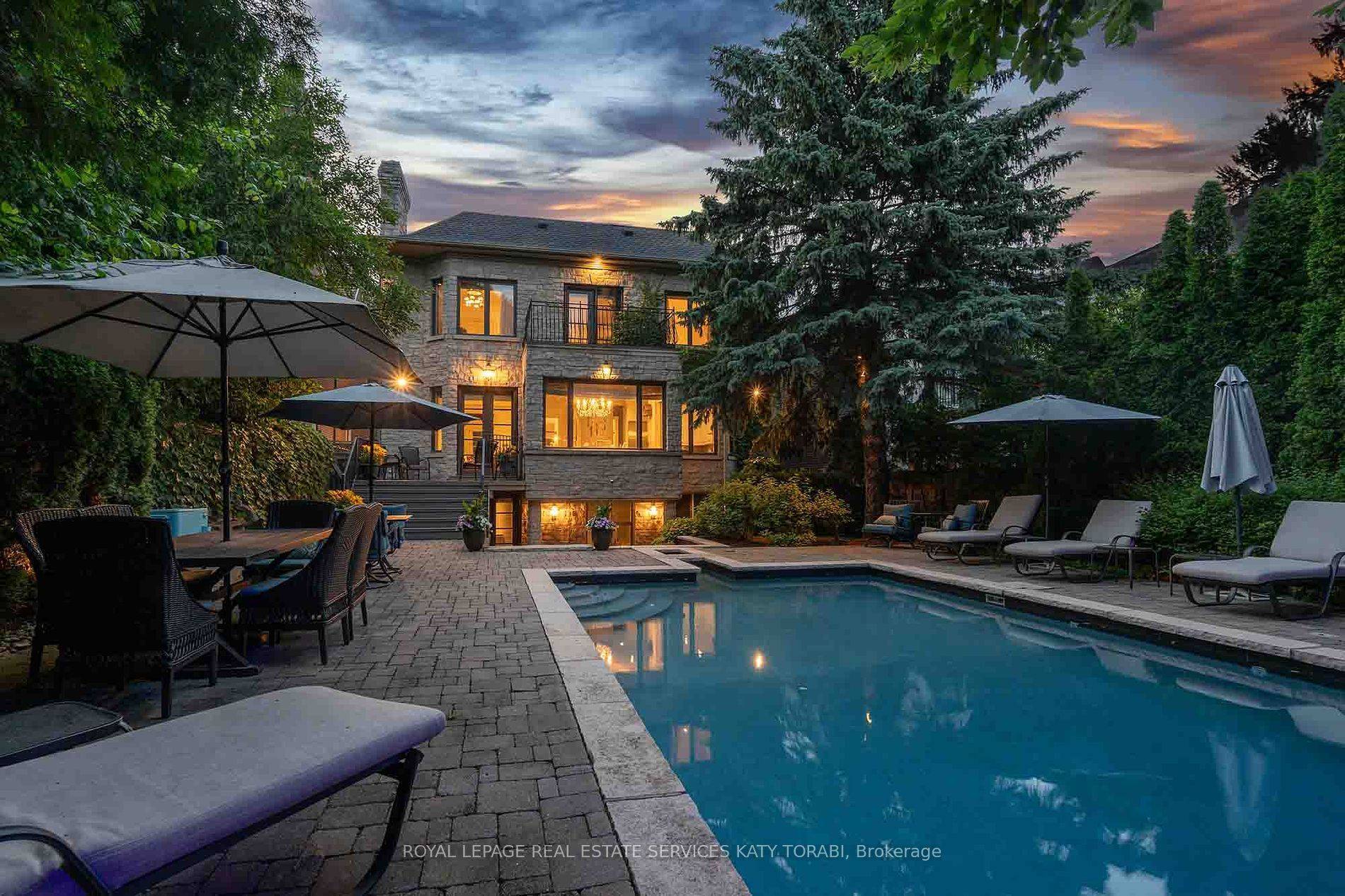 135 Buckingham AVE, Toronto C12, ON M4N 1R5