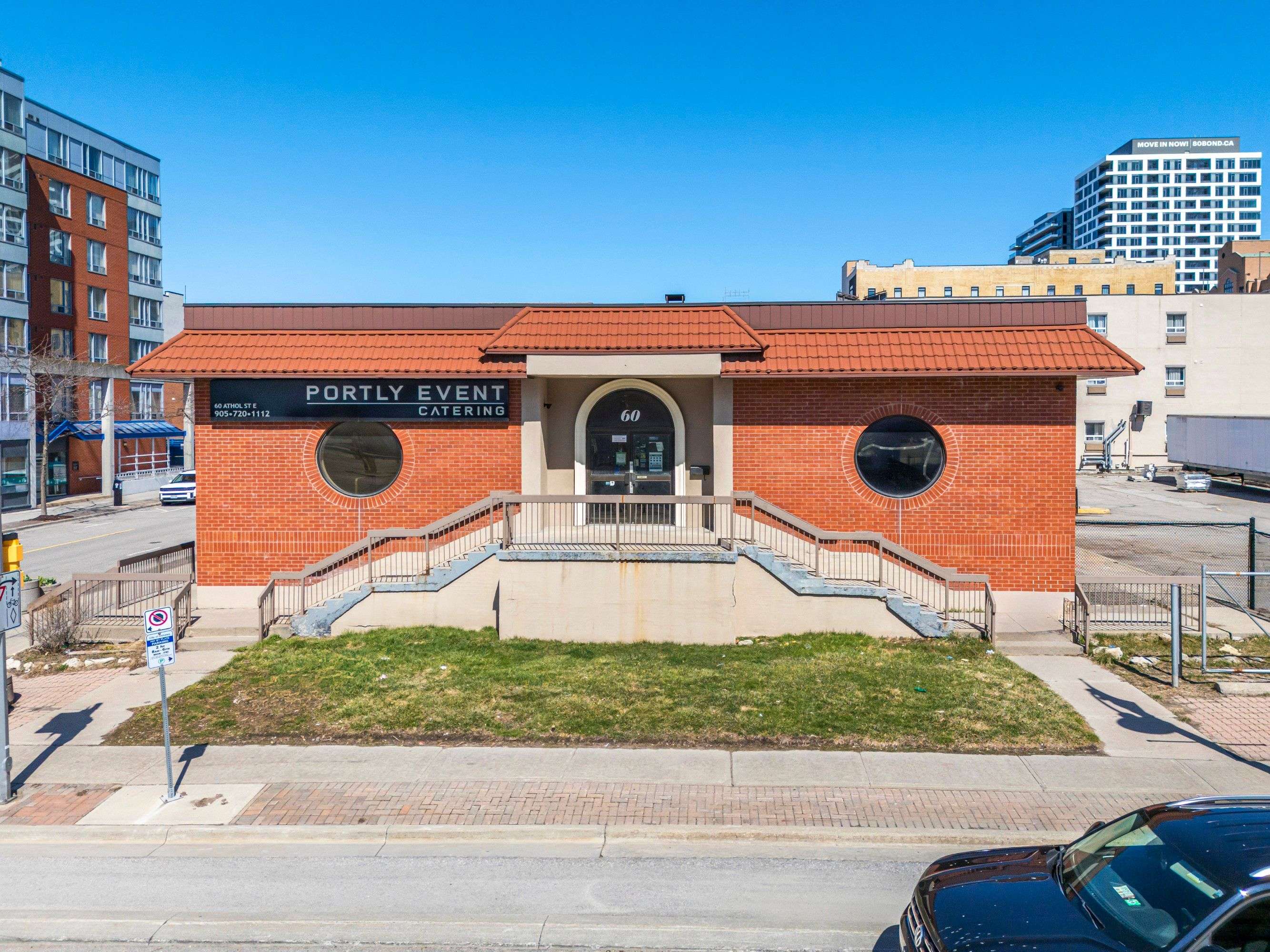 60 Athol ST E, Oshawa, ON L1H 8B7