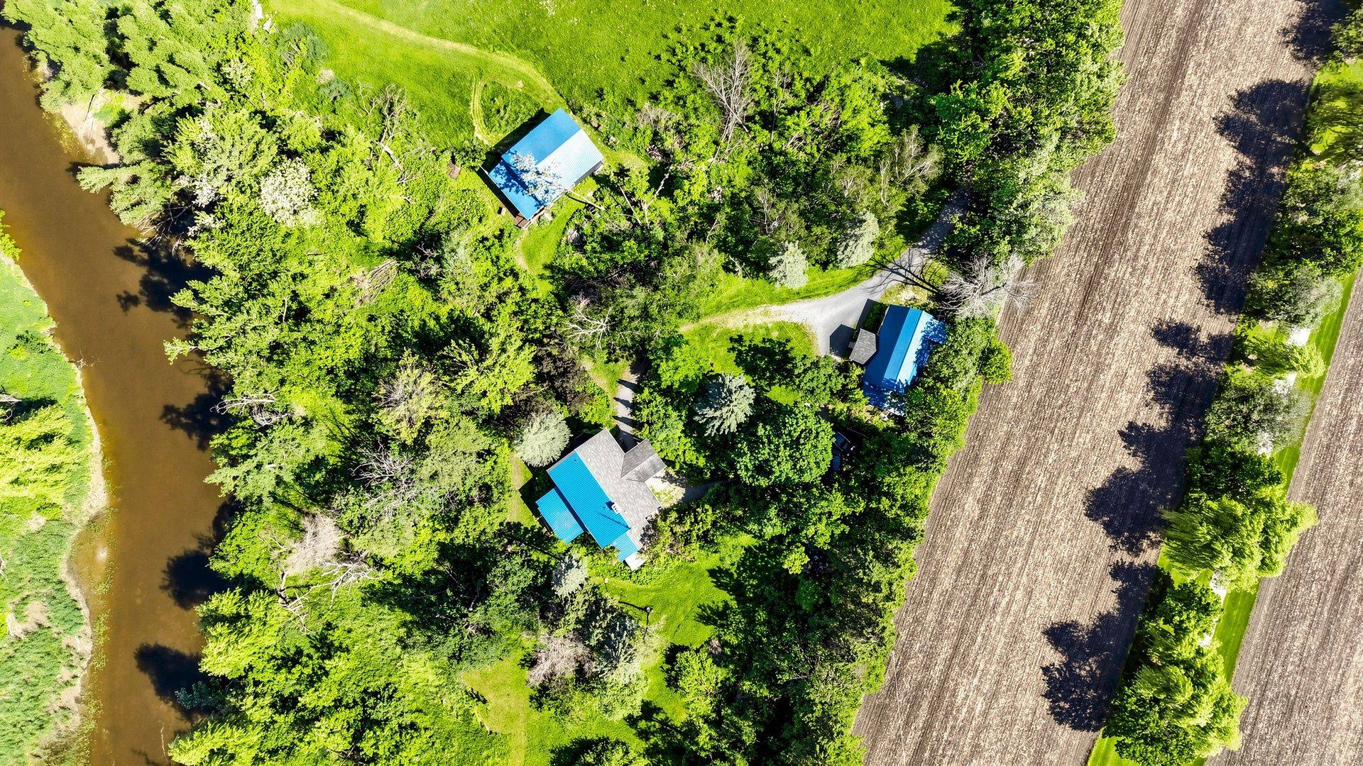 1745 Concession 3 RD, Brock, ON L0K 1A0
