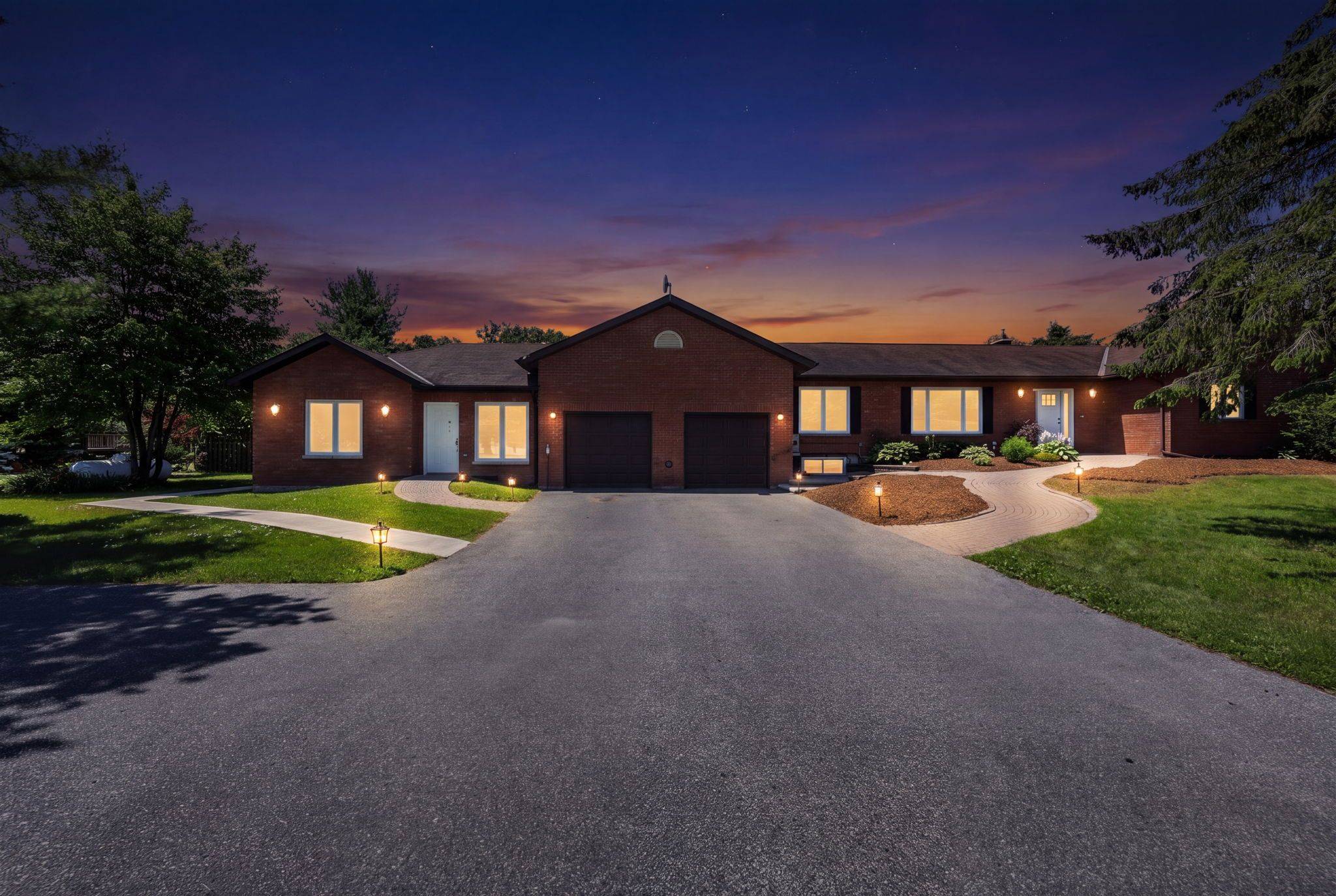 14 Tioga BLVD, Adjala-tosorontio, ON L0M 1J0