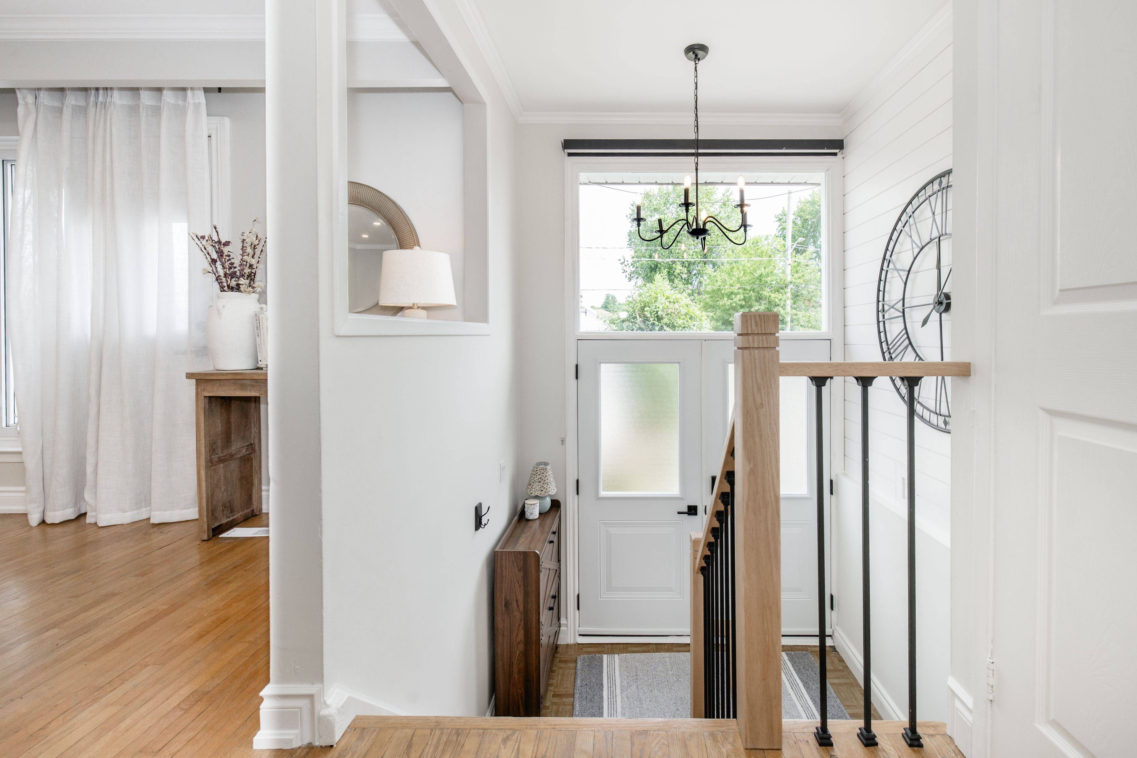 94 Back ST, Bradford West Gwillimbury, ON L3Z 1W7