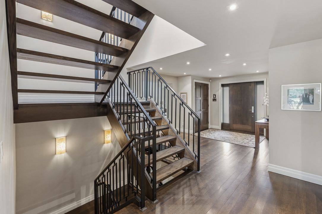 19 Fairway Heights CRES, Markham, ON L3T 1K1