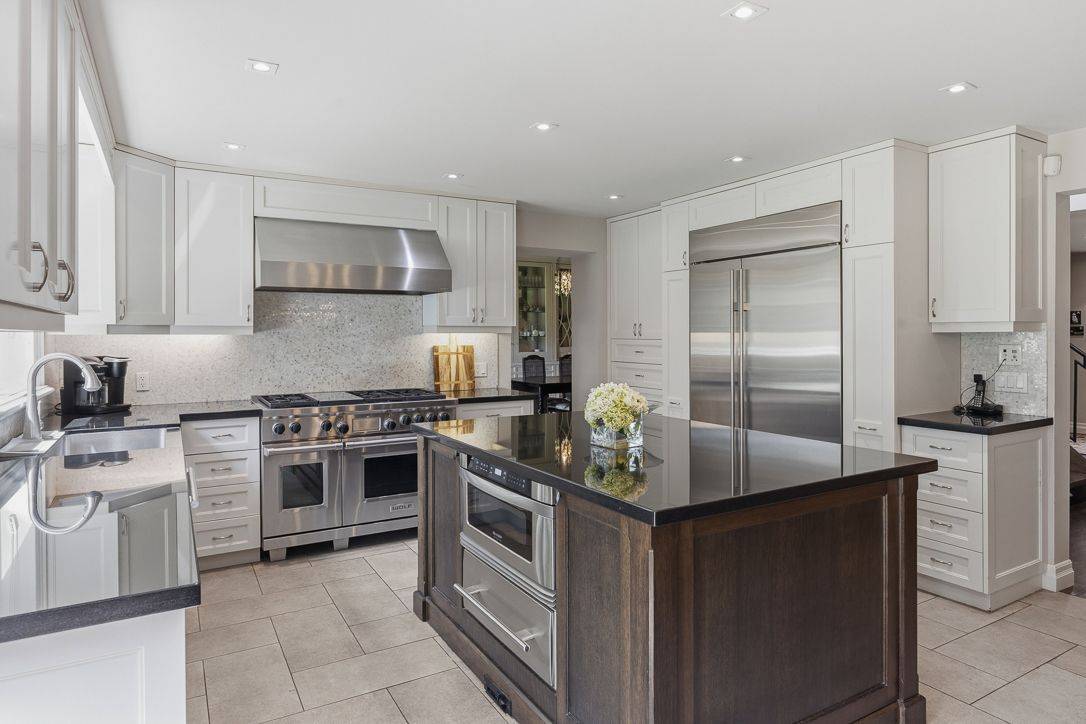 19 Fairway Heights CRES, Markham, ON L3T 1K1