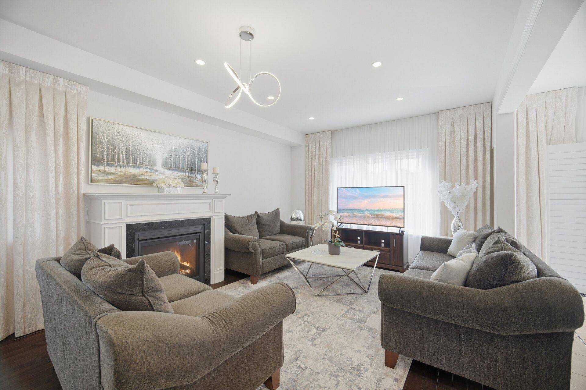 66 Milby CRES, Bradford West Gwillimbury, ON L3Z 0X9