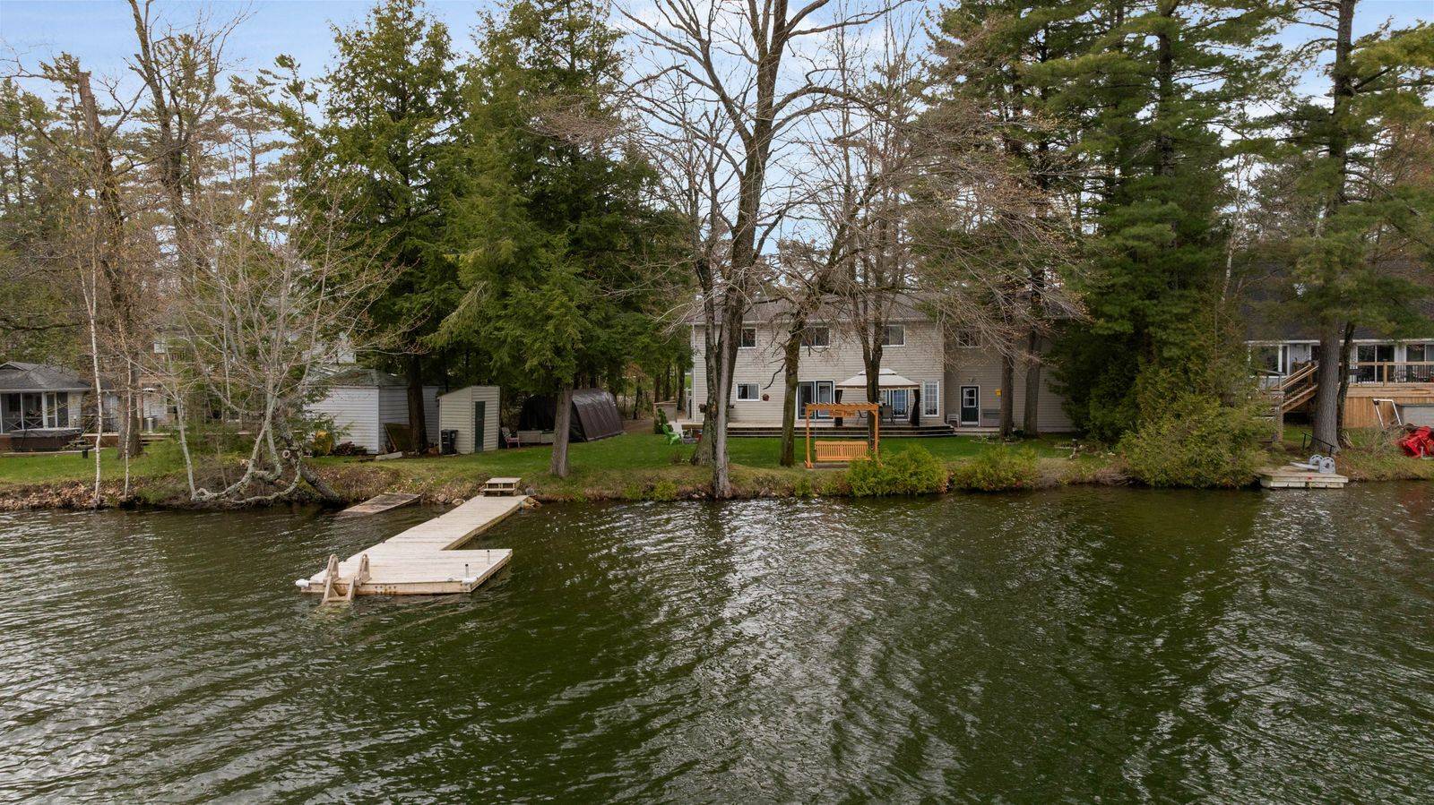 3143 South Sparrow Lake RD, Severn, ON L0K 2B0