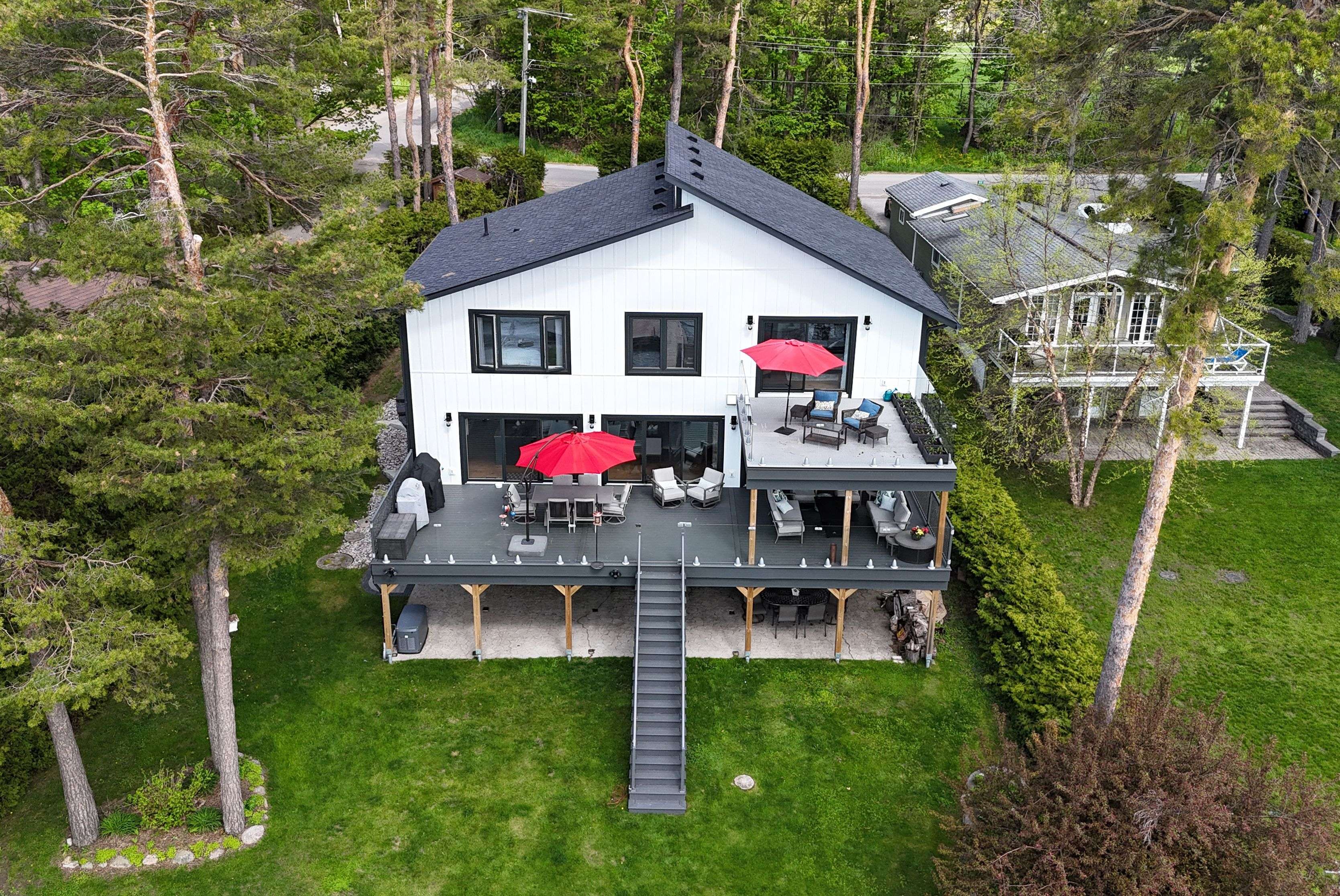 1189 Woodland DR, Oro-medonte, ON L3V 0R8