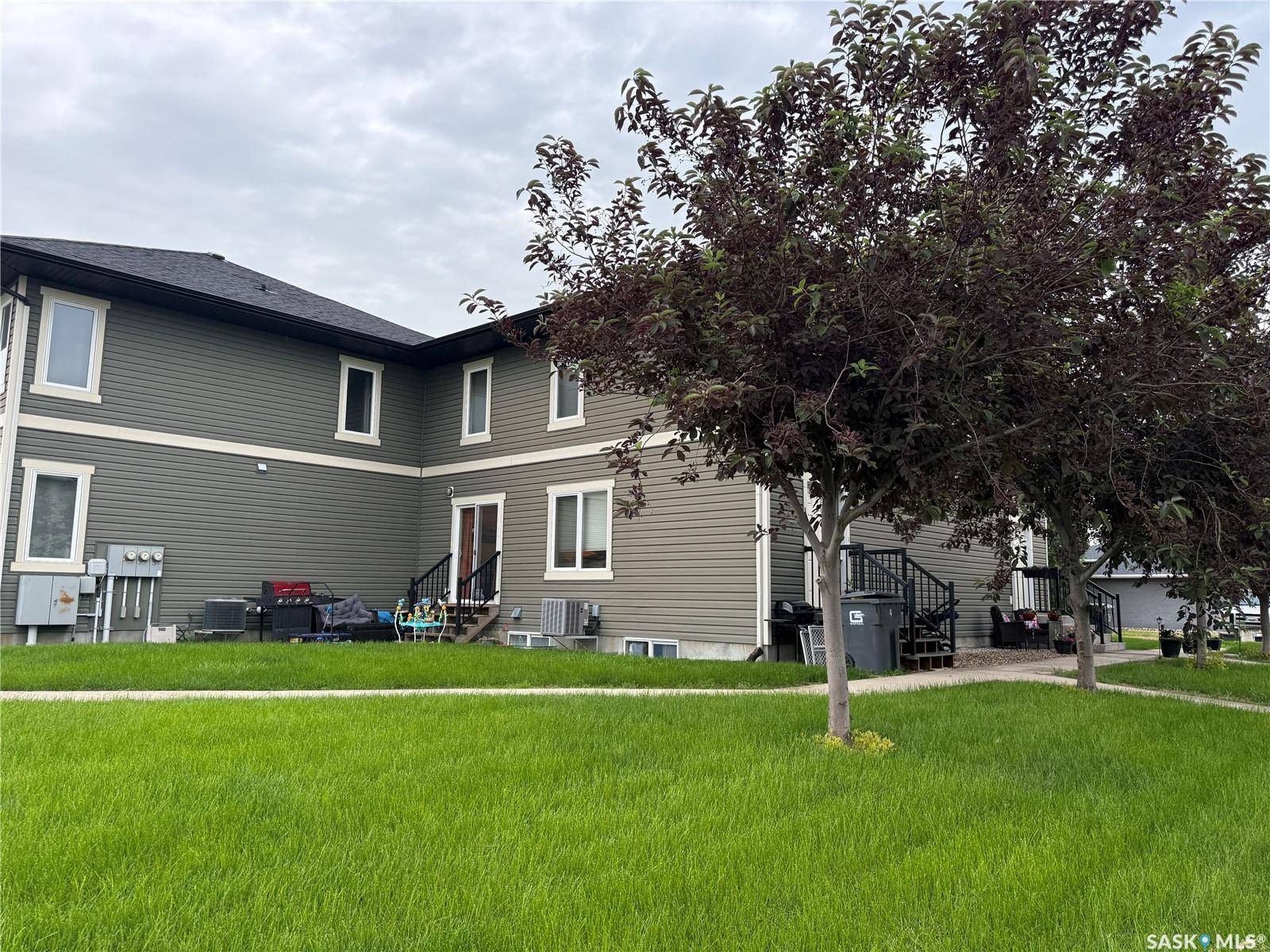1795 Clark AVENUE #4, Weyburn, SK S4H 3L3
