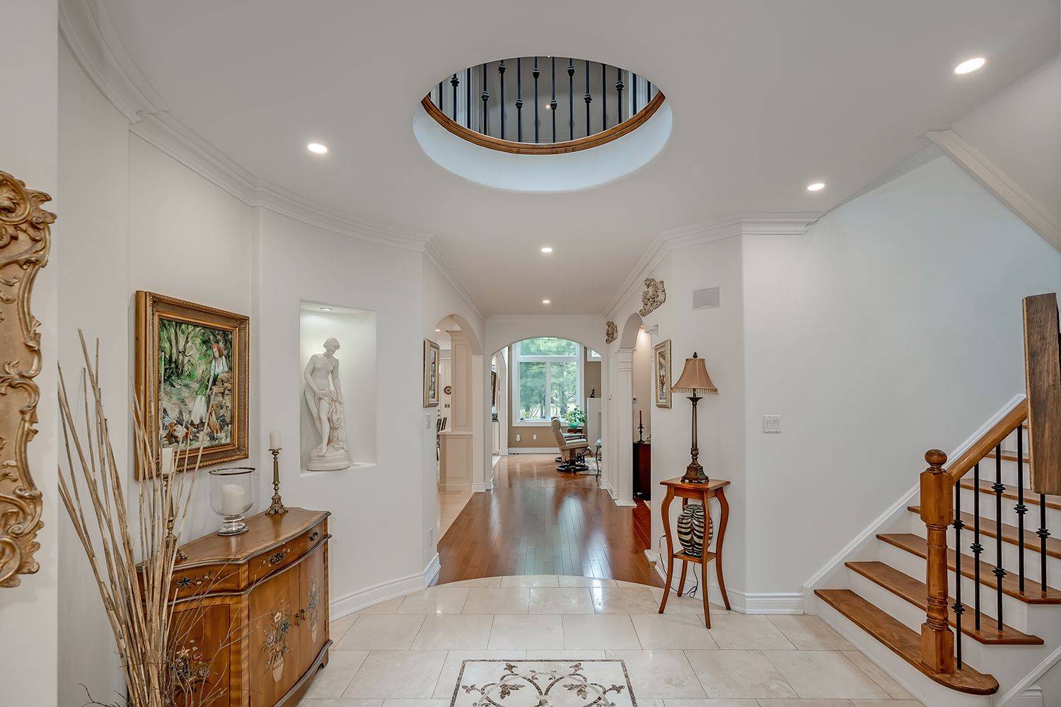 203 Burloak DR, Oakville, ON L6L 6T6