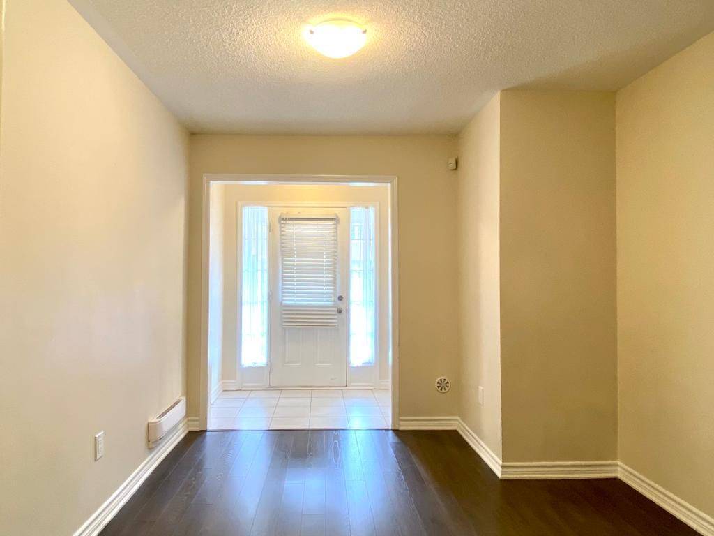 1621 Gainer CRES, Milton, ON L9T 8X9